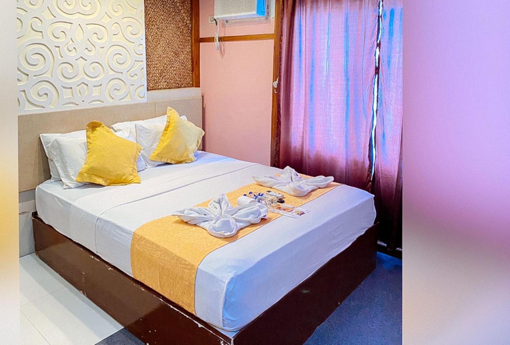 Villa Rosita Hotel Naga  Bagian luar foto