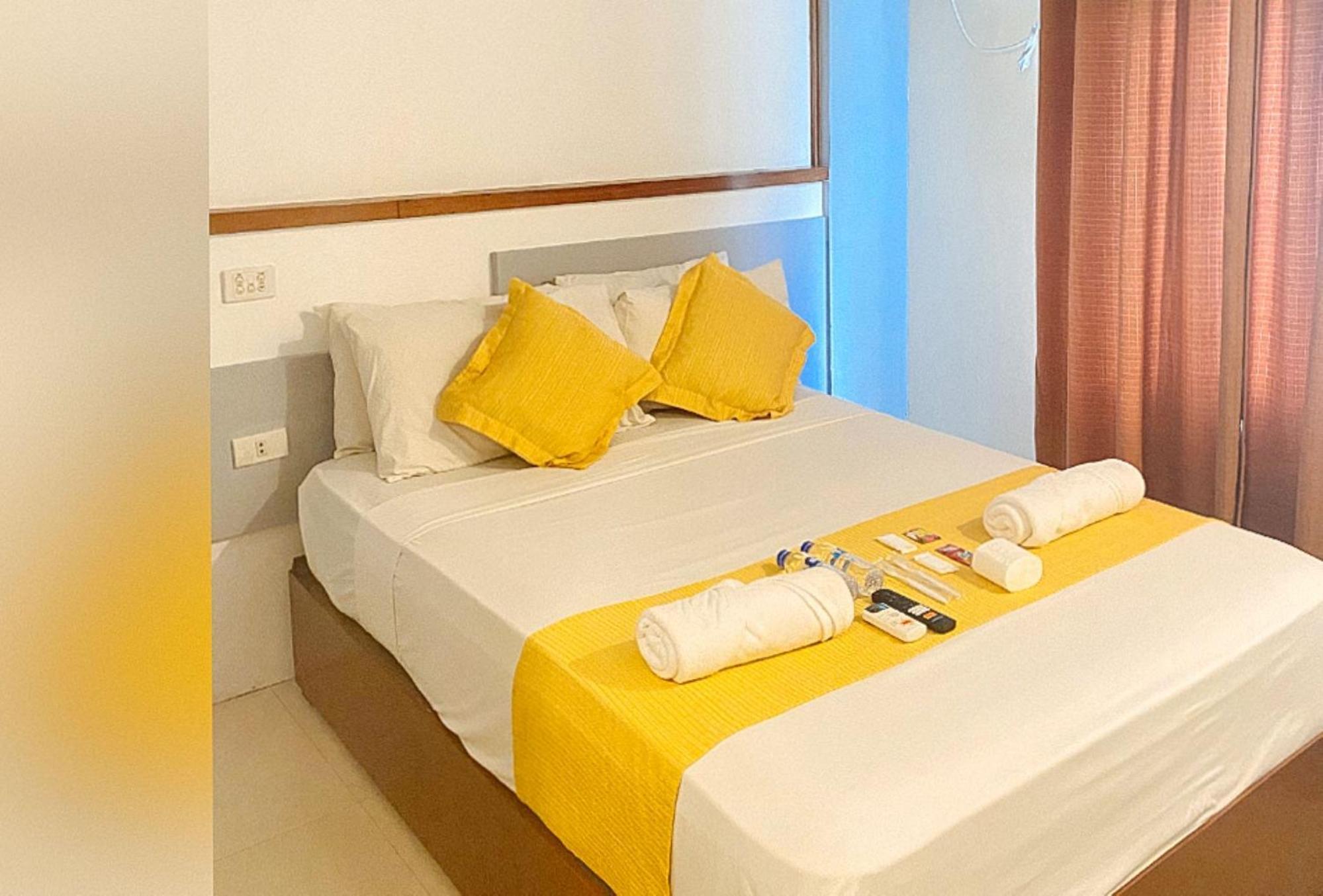 Villa Rosita Hotel Naga  Bagian luar foto